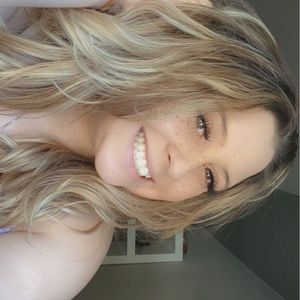 Meet your Posher, Michaela